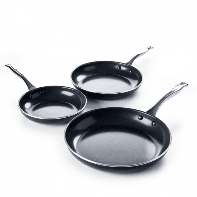 מחבת קרמית נון-סטיק קוטר 24 מסדרת Brussels של GreenPan 1 מחבת קרמית נון-סטיק מסדרת Brussels של GreenPan